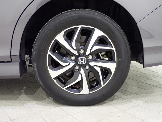 ステップワゴンスパーダ スパーダホンダセンシング　助手席エアバッグ　Ｗパワスラ　記録簿有　地デジ　ＬＥＤライト　横滑り防止システム　オートエアコン　リアカメラ　ＵＳＢ　ナビ＆ＴＶ　三列シート　アイドリングＳ　ＥＴＣ付（9枚目）