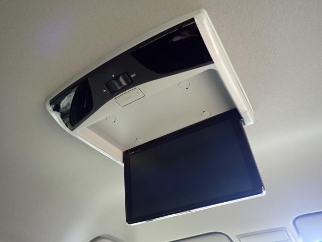 ステップワゴンスパーダ スパーダホンダセンシング　助手席エアバッグ　Ｗパワスラ　記録簿有　地デジ　ＬＥＤライト　横滑り防止システム　オートエアコン　リアカメラ　ＵＳＢ　ナビ＆ＴＶ　三列シート　アイドリングＳ　ＥＴＣ付（16枚目）