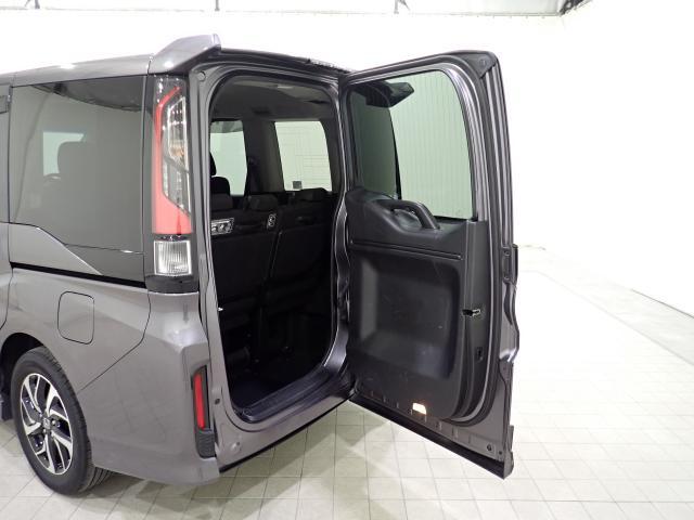 ステップワゴンスパーダ スパーダホンダセンシング　助手席エアバッグ　Ｗパワスラ　記録簿有　地デジ　ＬＥＤライト　横滑り防止システム　オートエアコン　リアカメラ　ＵＳＢ　ナビ＆ＴＶ　三列シート　アイドリングＳ　ＥＴＣ付（26枚目）