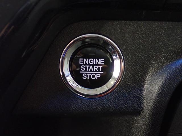 ステップワゴンスパーダ スパーダホンダセンシング　助手席エアバッグ　Ｗパワスラ　記録簿有　地デジ　ＬＥＤライト　横滑り防止システム　オートエアコン　リアカメラ　ＵＳＢ　ナビ＆ＴＶ　三列シート　アイドリングＳ　ＥＴＣ付（34枚目）