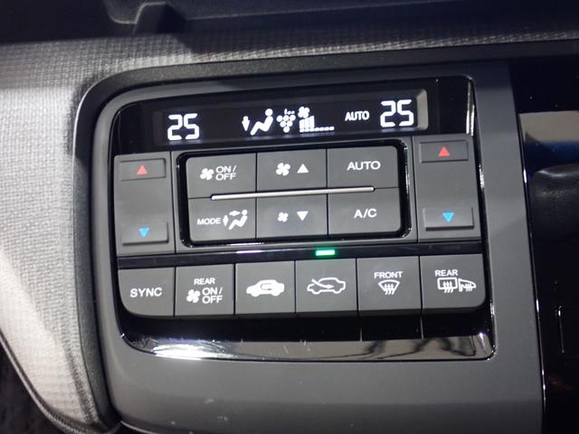 ステップワゴンスパーダ スパーダホンダセンシング　助手席エアバッグ　Ｗパワスラ　記録簿有　地デジ　ＬＥＤライト　横滑り防止システム　オートエアコン　リアカメラ　ＵＳＢ　ナビ＆ＴＶ　三列シート　アイドリングＳ　ＥＴＣ付（36枚目）