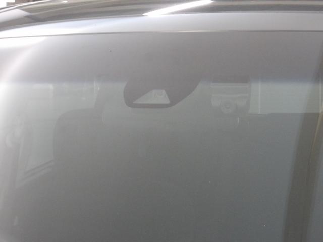 オデッセイ Ｇ・エアロホンダセンシング　ナビ　両側オートスライド　ベンチ　ＬＥＤライト　サイド／カーテンエアバック　スマートキー　リアカメラ　アルミ　ドアバイザー　ＶＳＡ　クルーズコントロール　ＥＴＣ　キーレス　フルセグテレビ　Ｂカメ（10枚目）