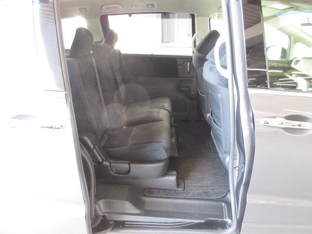 オデッセイ Ｇ・エアロホンダセンシング　ナビ　両側オートスライド　ベンチ　ＬＥＤライト　サイド／カーテンエアバック　スマートキー　リアカメラ　アルミ　ドアバイザー　ＶＳＡ　クルーズコントロール　ＥＴＣ　キーレス　フルセグテレビ　Ｂカメ（22枚目）