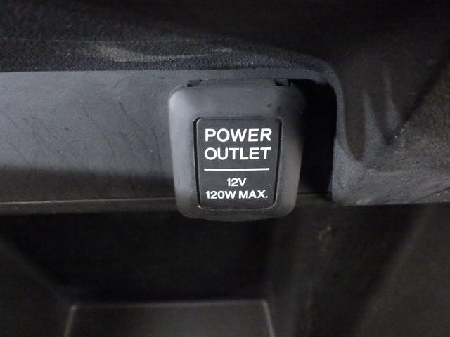 フリード Ｇ　ナビ　リアカメラ　ＥＴＣ　エアバッグ　パワーウィンドウ　助手席エアバッグ　ウォークスルー　キーレス　３列シート　パワーステアリング　両側スライドドア　エアコン　ＡＢＳ　記録簿　バックモニター付き（6枚目）