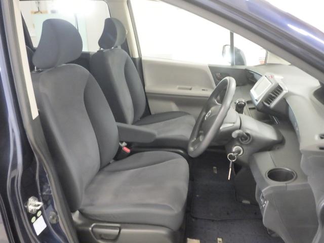 フリード Ｇ　ナビ　リアカメラ　ＥＴＣ　エアバッグ　パワーウィンドウ　助手席エアバッグ　ウォークスルー　キーレス　３列シート　パワーステアリング　両側スライドドア　エアコン　ＡＢＳ　記録簿　バックモニター付き（12枚目）