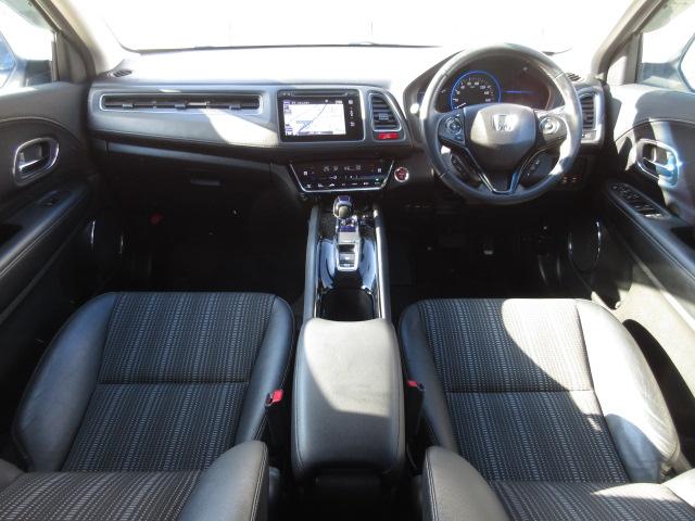 ヴェゼル ハイブリッドＺ　ナビ　シートヒーター　リアカメラ　ＬＥＤライト　サイド／カーテンエアバック　アルミ　フォグ　ドアバイザー　ＣＴＢＡ　クルーズコントロール　ＥＴＣ　スマートキー　パドルシフト　Ｒカメ　スマキー　ＵＳＢ（15枚目）