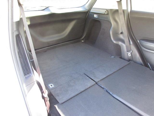 ヴェゼル ハイブリッドＺ　ナビ　シートヒーター　リアカメラ　ＬＥＤライト　サイド／カーテンエアバック　アルミ　フォグ　ドアバイザー　ＣＴＢＡ　クルーズコントロール　ＥＴＣ　スマートキー　パドルシフト　Ｒカメ　スマキー　ＵＳＢ（25枚目）