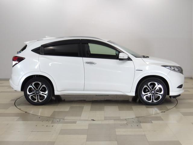 ヴェゼル ハイブリッドＺ　ナビ　シートヒーター　リアカメラ　ＬＥＤライト　サイド／カーテンエアバック　アルミ　フォグ　ドアバイザー　ＣＴＢＡ　クルーズコントロール　ＥＴＣ　スマートキー　パドルシフト　Ｒカメ　スマキー　ＵＳＢ（28枚目）