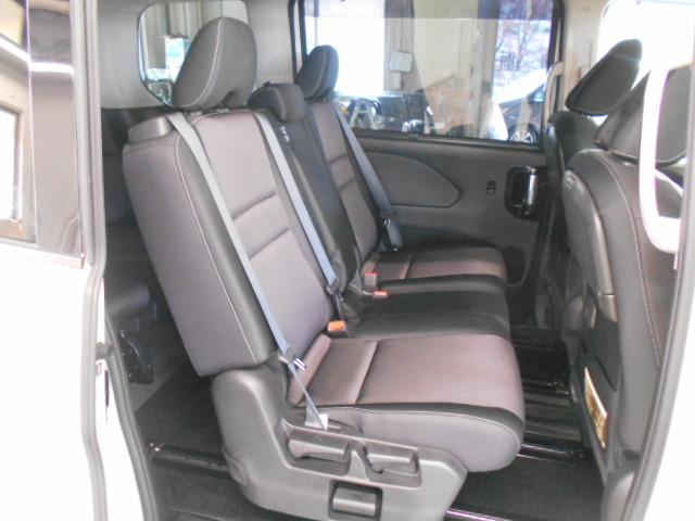 セレナ ハイウェイスタープロパイロットエディション ナビ リア席モニター ETC LEDライト ベンチ アルミ ドアバイザー パーキングセンサー 両側パワースライド サイド/カーテンエアバック クルーズコントロール Cソナー クルコン 横滑り防止(19枚目)