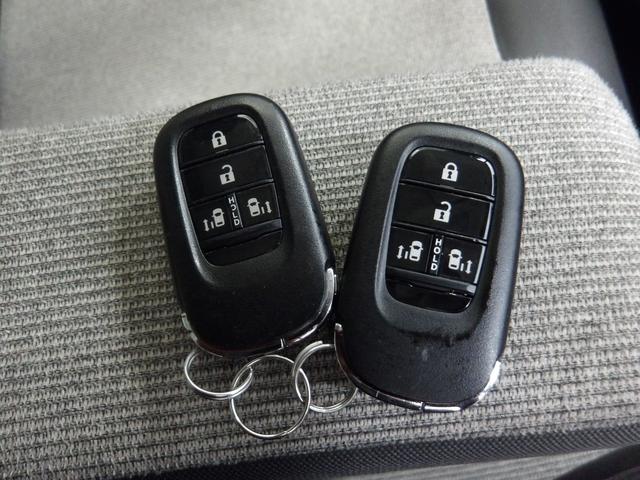 N-BOX ベースグレード 両側オートスライド シートヒーター LEDライト スマートキー ETC リアカメラ ドアバイザー パーキングセンサー クルーズコントロール サイド/カーテンエアバック いまコレ+ 衝突軽減システム(28枚目)