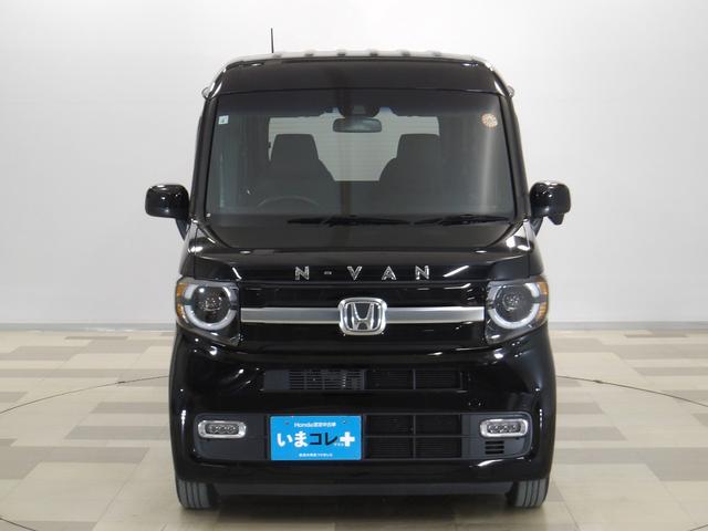 Ｎ－ＶＡＮ＋スタイル ファン・ターボホンダセンシング　ナビ　リアカメラ　ＬＥＤライト　スマートキー　クルーズコントロール　ドアバイザー　ＶＳＡ　いまコレ＋　オートクルーズ　助手席エアバッグ　整備記録簿　エアコン　盗難防止システム　パワーステアリング　ＰＷ（19枚目）
