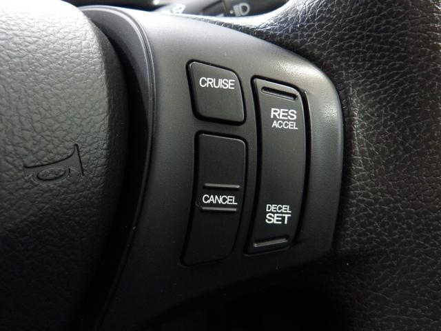 フリード Ｇプレミアムエディション　ナビ　両側オートスライド　ＨＩＤ　スマートキー　リモコンポール　ＥＴＣ　リアカメラ　ベンチシート　ＶＳＡ　クルーズコントロール　盗難防止　Ｂカメラ　記録簿　オートクルーズ　キーレスキー　パワステ（13枚目）