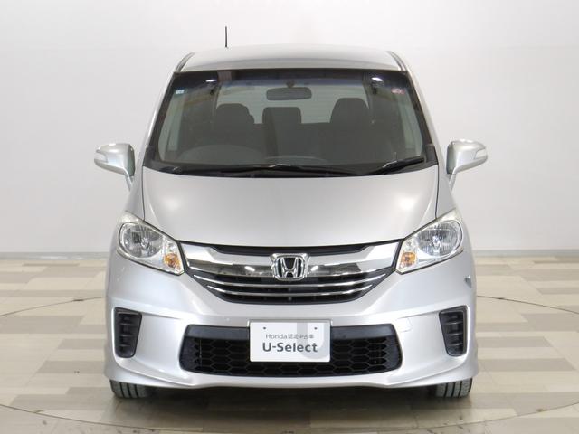 フリード Ｇプレミアムエディション　ナビ　両側オートスライド　ＨＩＤ　スマートキー　リモコンポール　ＥＴＣ　リアカメラ　ベンチシート　ＶＳＡ　クルーズコントロール　盗難防止　Ｂカメラ　記録簿　オートクルーズ　キーレスキー　パワステ（21枚目）