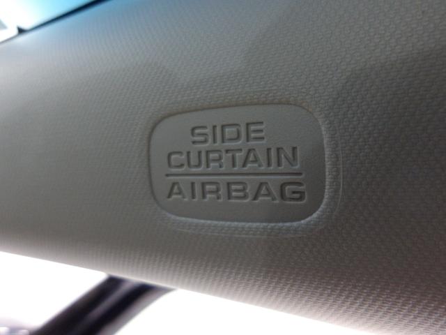 シャトル ハイブリッドＸ　ナビ　リアカメラ　ＣＴＢＡ　ＥＴＣ　ＬＥＤライト　サイド／カーテンエアバック　ＶＳＡ　クルーズコントロール　パドルシフト　オートリトラミラー　スマートキー　地デジフルセグＴＶ　スマ－トキ－　イモビ（10枚目）