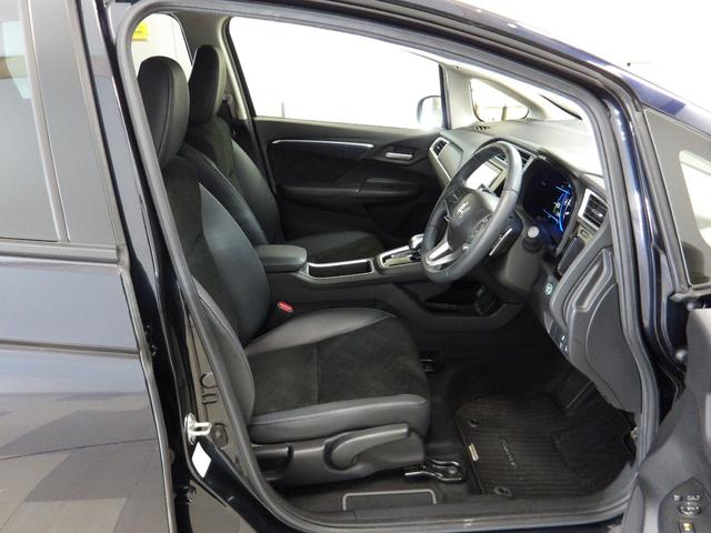 シャトル ハイブリッドＸ　ナビ　リアカメラ　ＣＴＢＡ　ＥＴＣ　ＬＥＤライト　サイド／カーテンエアバック　ＶＳＡ　クルーズコントロール　パドルシフト　オートリトラミラー　スマートキー　地デジフルセグＴＶ　スマ－トキ－　イモビ（14枚目）