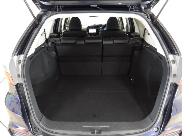 シャトル ハイブリッドＸ　ナビ　リアカメラ　ＣＴＢＡ　ＥＴＣ　ＬＥＤライト　サイド／カーテンエアバック　ＶＳＡ　クルーズコントロール　パドルシフト　オートリトラミラー　スマートキー　地デジフルセグＴＶ　スマ－トキ－　イモビ（17枚目）