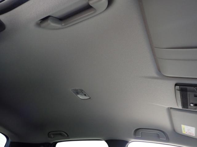 フィット ｅ：ＨＥＶホーム　クリソナ　助手席エアバッグ　運転席エアバッグ　アイドリングストップ　ＬＥＤライト　ＵＳＢ接続　バックカメラ　ＡＢＳ　サイドエアバッグ　オートクルーズコントロール　フルセグＴＶ　記録簿（31枚目）