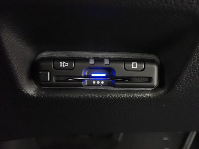 フィット ｅ：ＨＥＶホーム　クリソナ　助手席エアバッグ　運転席エアバッグ　アイドリングストップ　ＬＥＤライト　ＵＳＢ接続　バックカメラ　ＡＢＳ　サイドエアバッグ　オートクルーズコントロール　フルセグＴＶ　記録簿（34枚目）