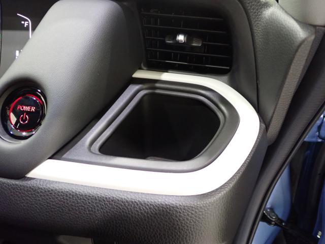 フィット ｅ：ＨＥＶホーム　クリソナ　助手席エアバッグ　運転席エアバッグ　アイドリングストップ　ＬＥＤライト　ＵＳＢ接続　バックカメラ　ＡＢＳ　サイドエアバッグ　オートクルーズコントロール　フルセグＴＶ　記録簿（48枚目）