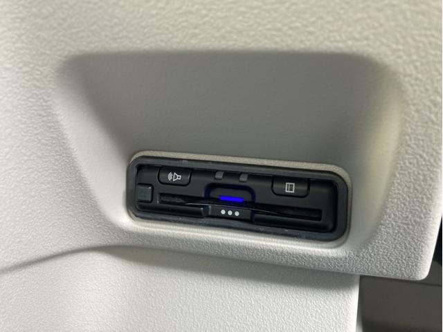 Ｎ－ＢＯＸ ベースグレード　ナビ　オートスライド　シートヒーター　リアカメラ　サイド／カーテンエアバック　ＥＴＣ　スマートキー　ＬＥＤライト　パーキングセンサー　禁煙車　スマートキ－　横滑り防止　オートクルーズ　キーフリー（14枚目）