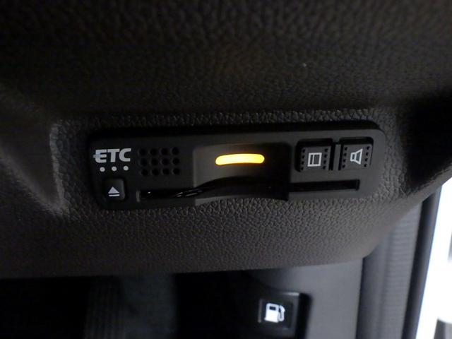 フリード Ｇ・ホンダセンシング　ナビ　両側オートスライド　リアカメラ　ベンチシート　クルーズコントロール　ドアバイザー　ＶＳＡ　ＥＴＣ　フォグ　アイドルストップ　Ｆセグ　ｉストップ　Ｗエアバッグ　パワーウィンドウ　スマートキ　ＵＳＢ（4枚目）