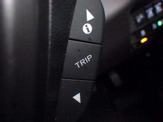 フリード Ｇ・ホンダセンシング　ナビ　両側オートスライド　リアカメラ　ベンチシート　クルーズコントロール　ドアバイザー　ＶＳＡ　ＥＴＣ　フォグ　アイドルストップ　Ｆセグ　ｉストップ　Ｗエアバッグ　パワーウィンドウ　スマートキ　ＵＳＢ（10枚目）