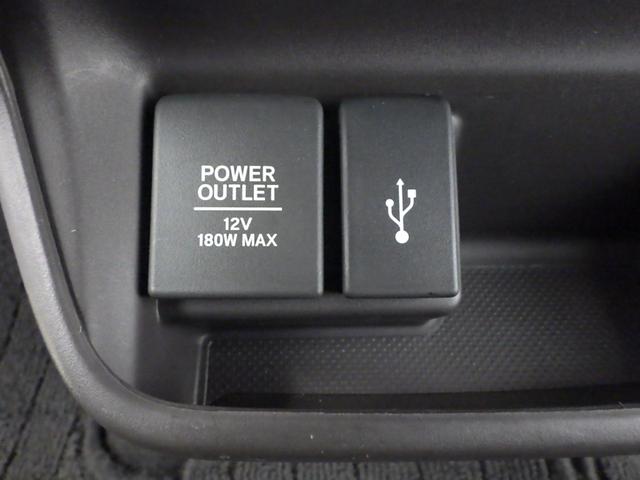 フリード Ｇ・ホンダセンシング　ナビ　両側オートスライド　リアカメラ　ベンチシート　クルーズコントロール　ドアバイザー　ＶＳＡ　ＥＴＣ　フォグ　アイドルストップ　Ｆセグ　ｉストップ　Ｗエアバッグ　パワーウィンドウ　スマートキ　ＵＳＢ（12枚目）