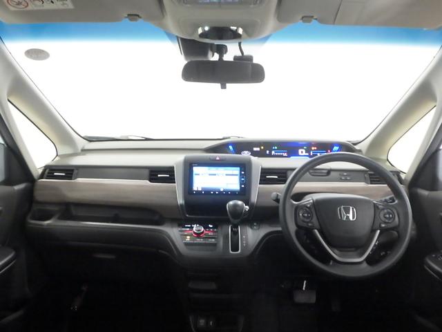 フリード Ｇ・ホンダセンシング　ナビ　両側オートスライド　リアカメラ　ベンチシート　クルーズコントロール　ドアバイザー　ＶＳＡ　ＥＴＣ　フォグ　アイドルストップ　Ｆセグ　ｉストップ　Ｗエアバッグ　パワーウィンドウ　スマートキ　ＵＳＢ（14枚目）