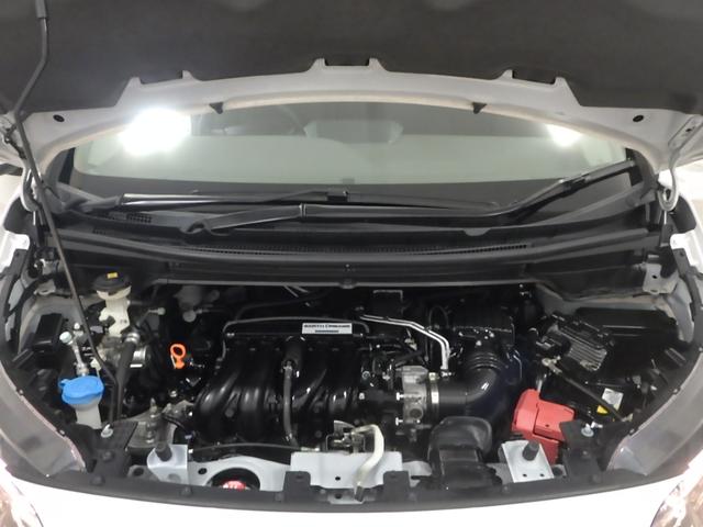 フリード Ｇ・ホンダセンシング　ナビ　両側オートスライド　リアカメラ　ベンチシート　クルーズコントロール　ドアバイザー　ＶＳＡ　ＥＴＣ　フォグ　アイドルストップ　Ｆセグ　ｉストップ　Ｗエアバッグ　パワーウィンドウ　スマートキ　ＵＳＢ（18枚目）