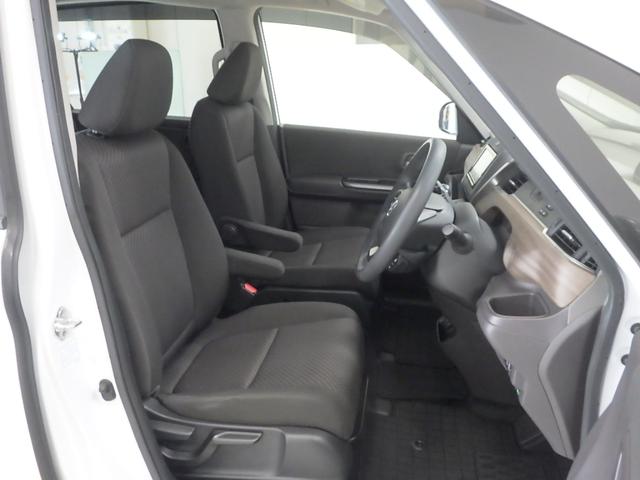 フリード Ｇ・ホンダセンシング　ナビ　両側オートスライド　リアカメラ　ベンチシート　クルーズコントロール　ドアバイザー　ＶＳＡ　ＥＴＣ　フォグ　アイドルストップ　Ｆセグ　ｉストップ　Ｗエアバッグ　パワーウィンドウ　スマートキ　ＵＳＢ（20枚目）