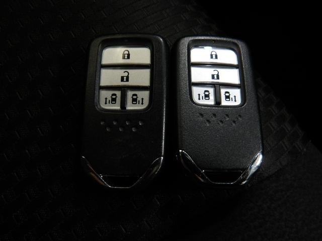 ステップワゴンスパーダ スパーダハイブリッドＧホンダセンシング　ナビ　両側オートスライド　ＬＥＤライト　ＥＴＣ　クルーズコントロール　ドアバイザー　アルミ　ＶＳＡ　リアカメラ　スマートキー　リヤカメラ　スマキー　Ａストップ　ＥＳＣ　ＵＳＢ入力　両側自動ドア　地デジ（12枚目）