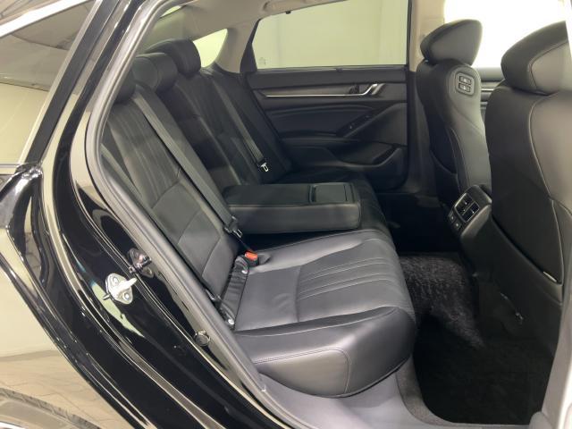 アコード EX カーテンエアバッグ オートエアコン パワ-シ-ト 横滑り防止装置 地デジフルセグ スマキー シートヒーター USB接続 コーナーセンサー キーフリー クルコン 整備記録簿 ETC サンルーフ(29枚目)