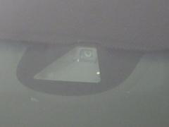 【ＨｏｎｄａＳＥＮＳＩＮＧ】衝突被害軽減ブレーキ〈ＣＭＢＳ〉、ＡＣＣ〈アダプティブ・クルーズ・コントロール〉、ＬＫＡＳ〈車線維持支援システム〉、誤発進抑制機能、等で安全運転のサポートをします！ 2
