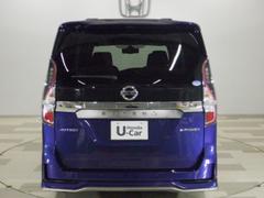 【ＪＡＦ】ご自宅や出先でのお車のトラブルに２４時間対応します。鍵のインロック・バッテリーあがり・不意のパンク等のトラブルに無料で対応します。（一部ガソリン代、部品代などは有料となります） 5
