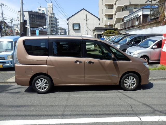 日産 セレナ