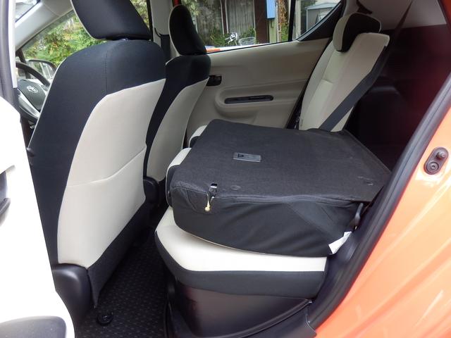 アクア S 純正ナビ Bカメラ プッシュスタート Bluetooth(11枚目)