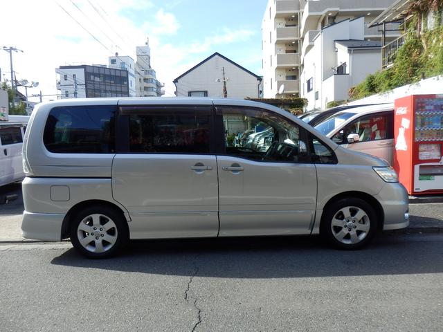 セレナ ハイウェイスター Vセレクション 純正ナビ Bカメラ TV 両側パワースライド ETC(4枚目)