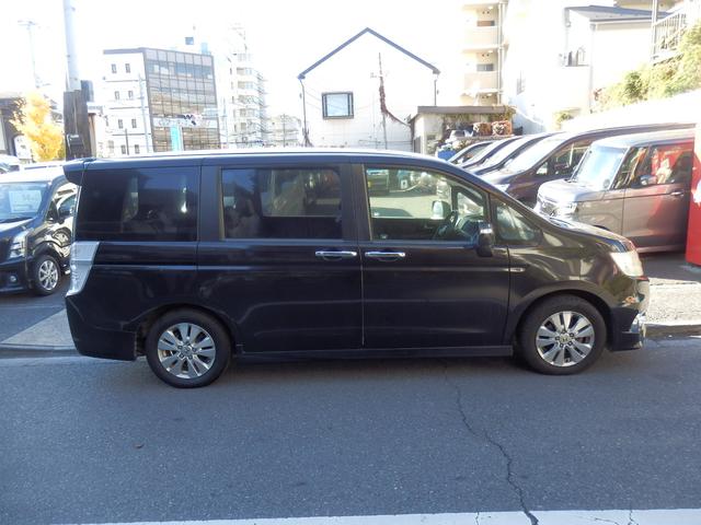 ステップワゴンスパーダ Ｚ　ＨＤＤナビエディション　純正ＨＤＤナビ　フルセグ　Ｂカメラ　両側パワースライド　ＥＴＣ（4枚目）