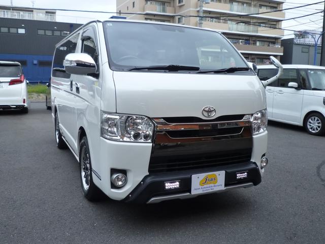 ハイエースバン スーパーGL 50TH アニバーサリーリミテッド ワンオーナー・禁煙車・TRDスポイラー・両側自動ドア・ワーク17インチ・ヒッチメンバー・荷室フローリング・LEDヘッドライト・カロッツェリアナビTV・HDMI/ブルートゥース・ETC・スマートキー(3枚目)
