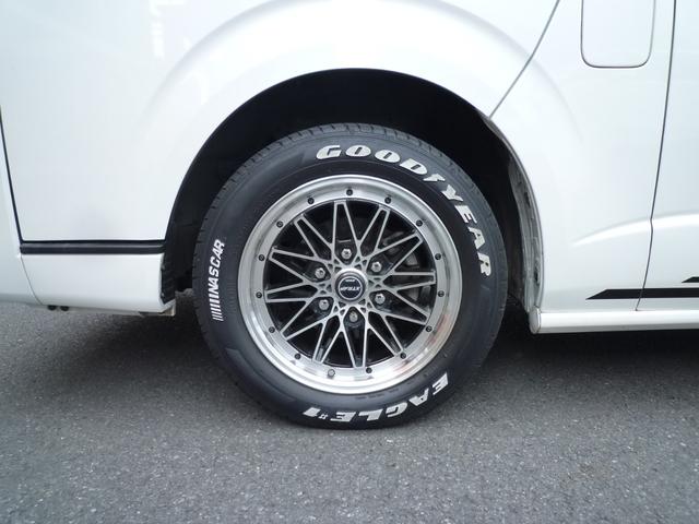 ハイエースバン スーパーGL 50TH アニバーサリーリミテッド ワンオーナー・禁煙車・TRDスポイラー・両側自動ドア・ワーク17インチ・ヒッチメンバー・荷室フローリング・LEDヘッドライト・カロッツェリアナビTV・HDMI/ブルートゥース・ETC・スマートキー(19枚目)