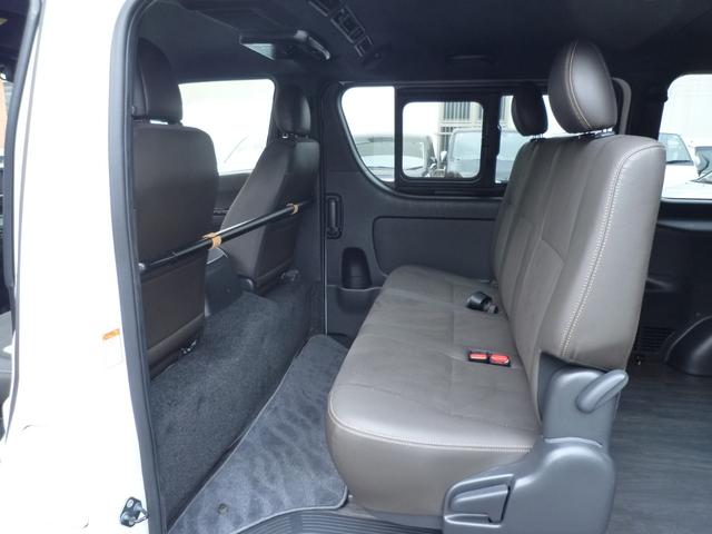 ハイエースバン スーパーGL 50TH アニバーサリーリミテッド ワンオーナー・禁煙車・TRDスポイラー・両側自動ドア・ワーク17インチ・ヒッチメンバー・荷室フローリング・LEDヘッドライト・カロッツェリアナビTV・HDMI/ブルートゥース・ETC・スマートキー(28枚目)