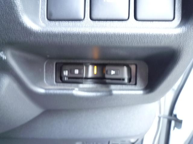 ハイエースバン スーパーGL 50TH アニバーサリーリミテッド ワンオーナー・禁煙車・TRDスポイラー・両側自動ドア・ワーク17インチ・ヒッチメンバー・荷室フローリング・LEDヘッドライト・カロッツェリアナビTV・HDMI/ブルートゥース・ETC・スマートキー(42枚目)