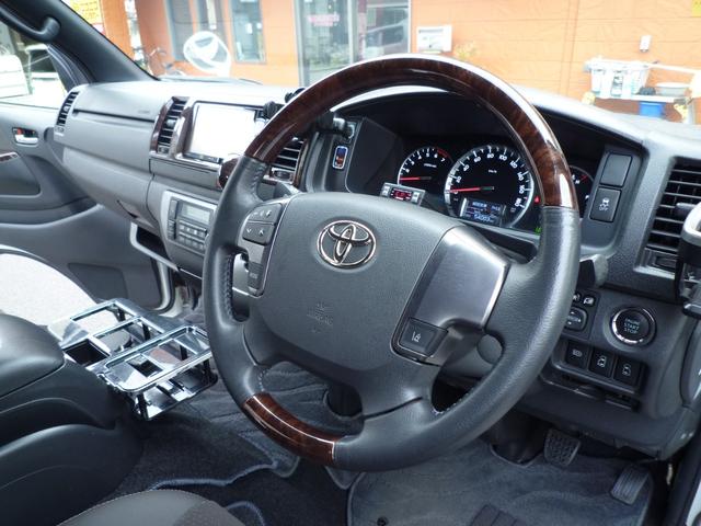 ハイエースバン スーパーGL 50TH アニバーサリーリミテッド ワンオーナー・禁煙車・TRDスポイラー・両側自動ドア・ワーク17インチ・ヒッチメンバー・荷室フローリング・LEDヘッドライト・カロッツェリアナビTV・HDMI/ブルートゥース・ETC・スマートキー(43枚目)