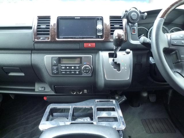 ハイエースバン スーパーGL 50TH アニバーサリーリミテッド ワンオーナー・禁煙車・TRDスポイラー・両側自動ドア・ワーク17インチ・ヒッチメンバー・荷室フローリング・LEDヘッドライト・カロッツェリアナビTV・HDMI/ブルートゥース・ETC・スマートキー(50枚目)