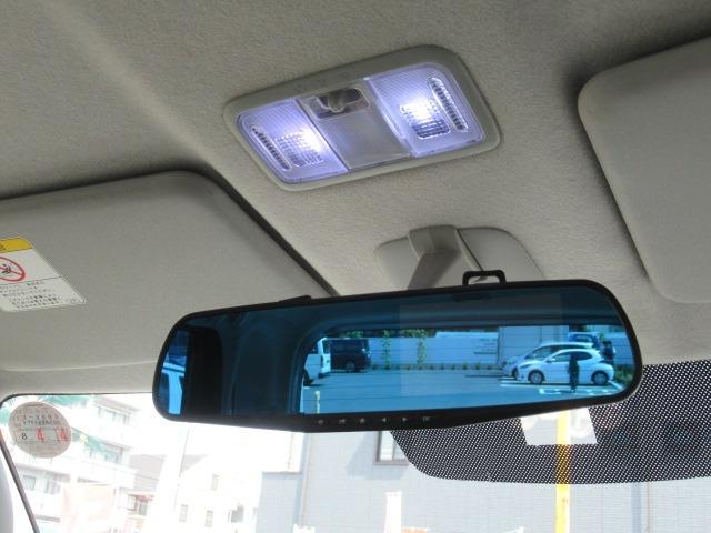 タント Ｌ　禁煙車　純正オーディオ　ＣＤ　ＥＴＣ　ポータブルナビ　左側スライドドア　パワーステアリング　パワーウィンドウ　ダブルエアバック　ＡＢＳ　キーレス　電動格納ミラー　アイドリングストップ　盗難防止システム（6枚目）