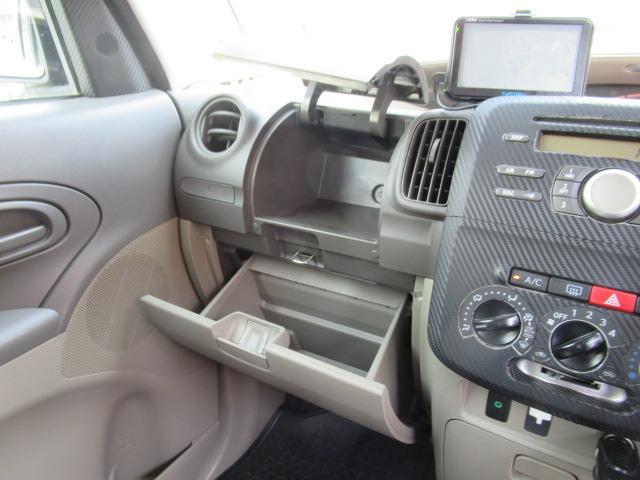 タント Ｌ　禁煙車　純正オーディオ　ＣＤ　ＥＴＣ　ポータブルナビ　左側スライドドア　パワーステアリング　パワーウィンドウ　ダブルエアバック　ＡＢＳ　キーレス　電動格納ミラー　アイドリングストップ　盗難防止システム（15枚目）