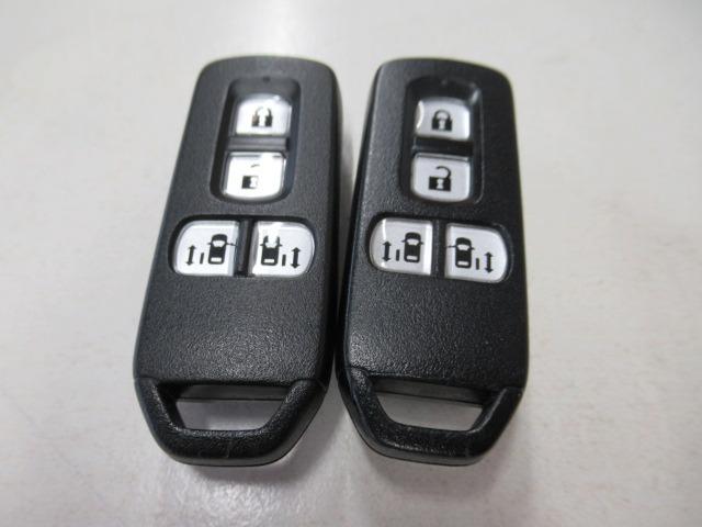 Ｎ－ＢＯＸカスタム Ｇ・ターボＬパッケージ　禁煙　ターボエンジン　左右パワースライドドア　キセノンライト　ＬＥＤフォグランプ　純正メモリーナビ　フルセグテレビ　ＤＶＤビデオ　ＳＤＸＣ　Ｂｌｕｅｔｏｏｔｈオーディオ　ビルトインＥＴＣ　パドルシフト（11枚目）