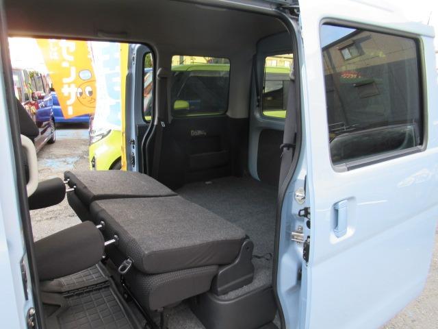ピクシスバン クルーズターボ　ＳＡＩＩＩ　５速マニュアル　ターボ　ＬＥＤヘッドライト　ＬＥＤフォグランプ　カロッツェリアメモリーナビ　Ｂｌｕｅｔｏｏｔｈオーディオ　ハンズフリー　ＤＶＤビデオ　電動格納ミラー　キーレス　パワーウインドウ（79枚目）