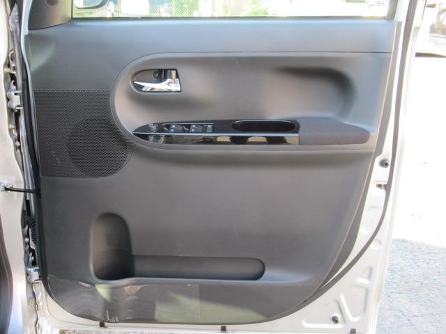 タント カスタムRS SAIII ターボ車 CD スマートアシストIII 両側電動スライドドア LEDオートヘッドライト LEDフォグランプ スマートキー プッシュスタート 純正アルミホイール 純正エアロ ダブルエアバック ABS搭載(30枚目)