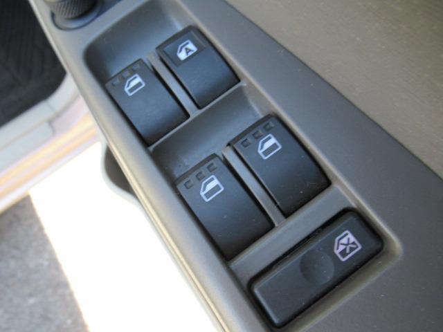 タント L SAII 禁煙車 スマートアシストII 純正SDナビ 地デジTV CD・DVD Bluetooth バックカメラ ハンズフリー オーバーヘッドコンソール キーレス パワーステアリング パワーウィンドウ ABS(23枚目)